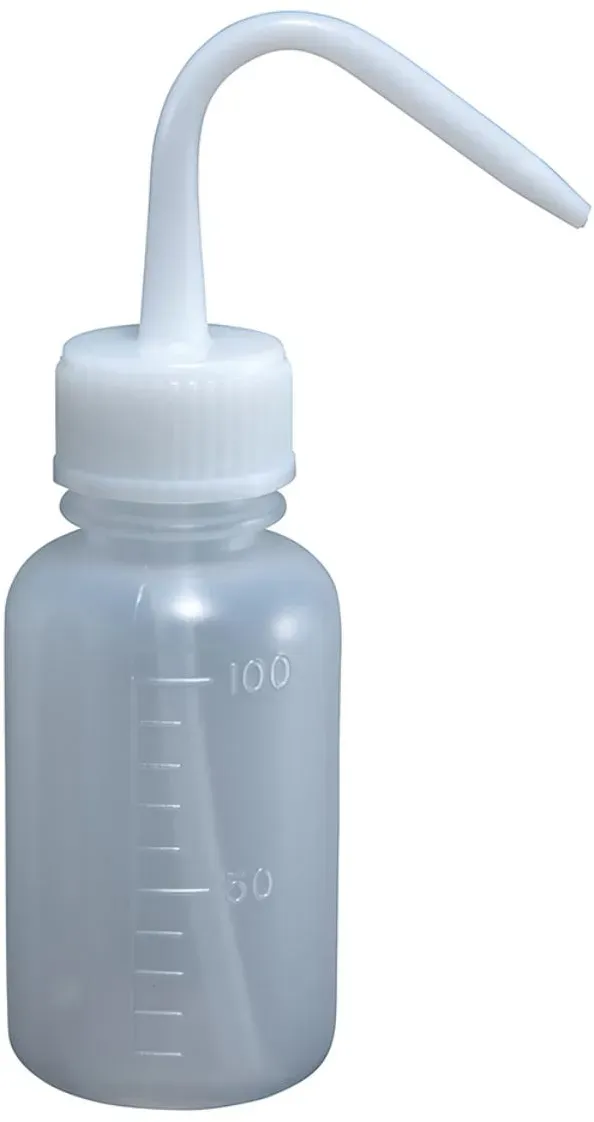 Ölflasche leer mit Pipette