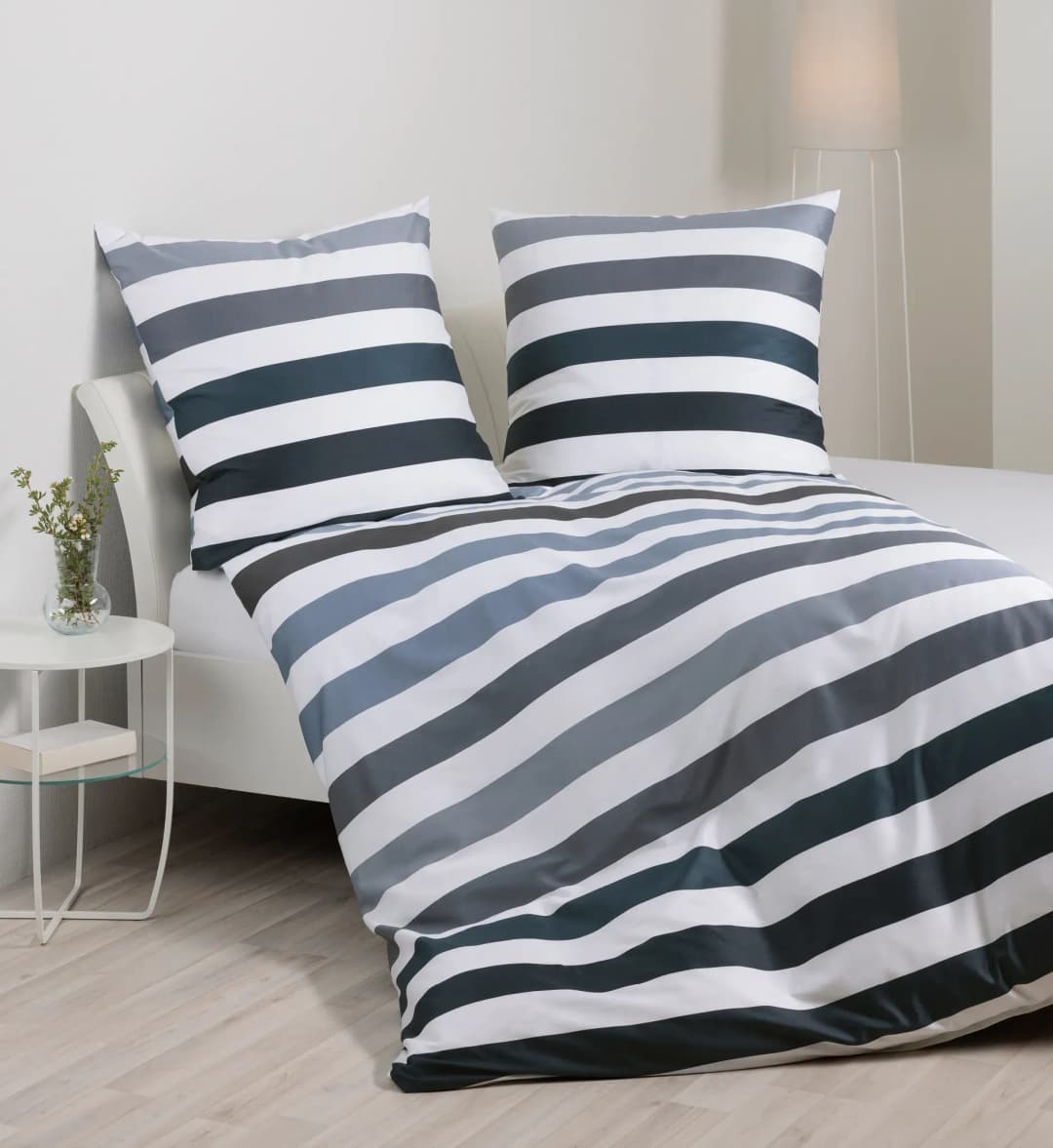 J. D. 87115 Gestreift Baumwolle Grau 200 x 200 cm + 2 x 80 x 80 cm