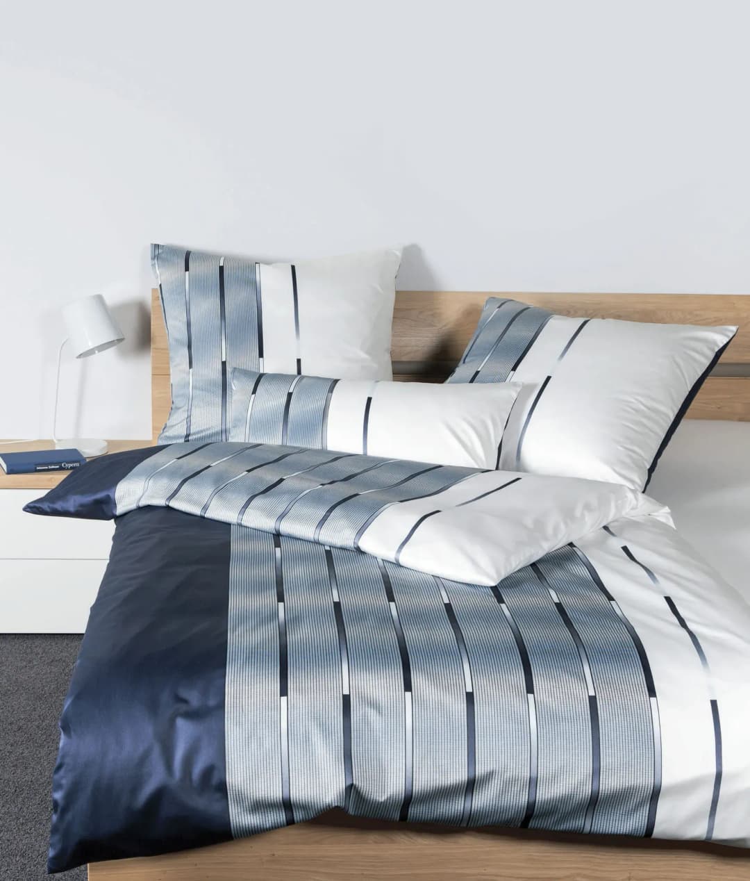 Milano 45026 nachtschattenblau/perlblau 155 x 220 cm + 80 x 80 cm