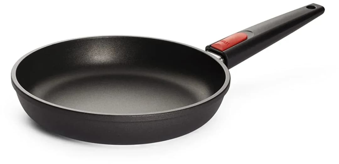 Nowo Titanium Induktions-Gusspfanne 24 cm