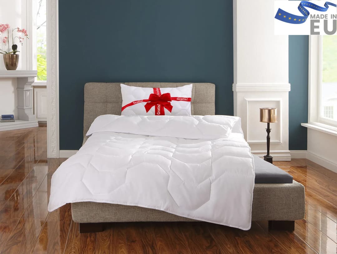 Microfaserbettdecke OTTO HOME "Corella, Bettdecke 135x200 cm, mit Gratis-Kissen dazu: 40x80 cm", weiß, B:135cm L:200cm, Obermaterial: 100% Polyester.