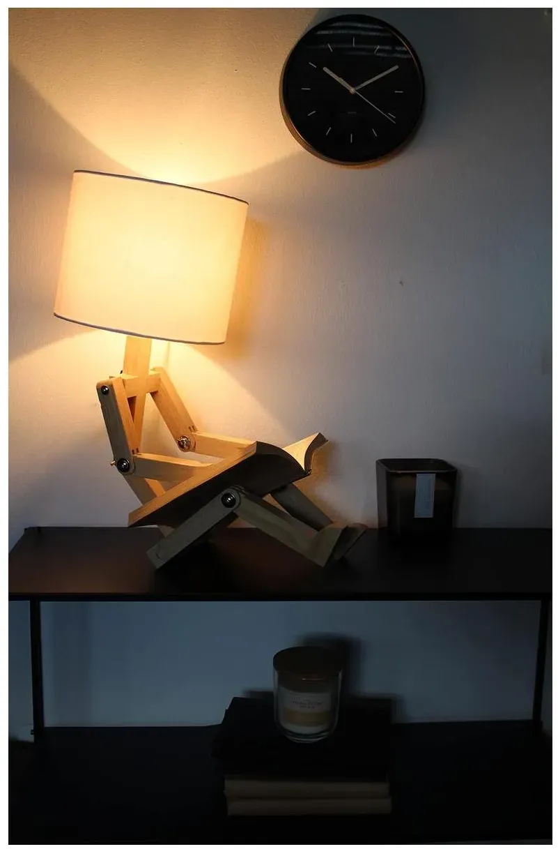 Winkee, Sitzende Lampe Emil