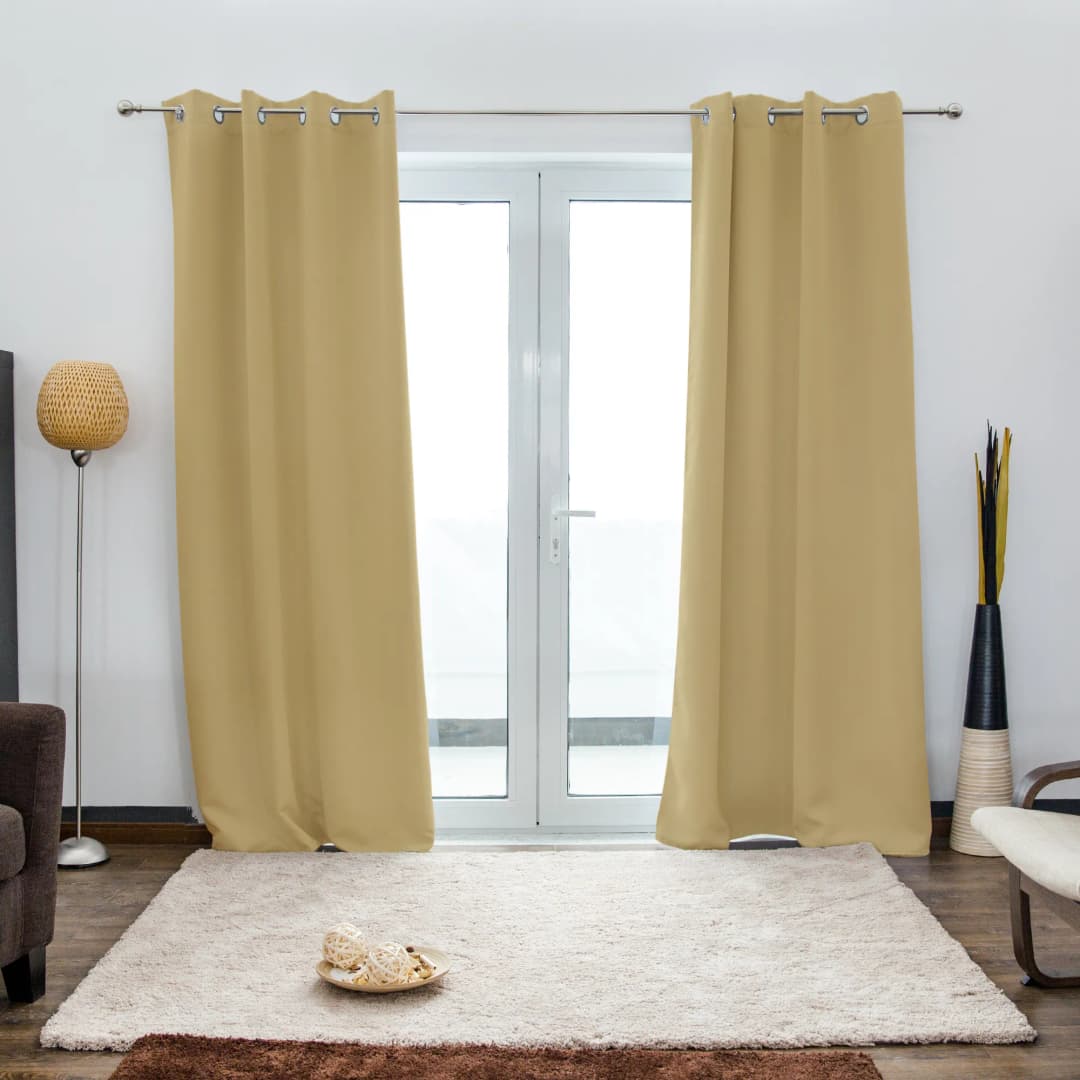 Ösenvorhang | verdunkelnd 140 x 245cm, creme | 1er Pack | VICTORIA M
