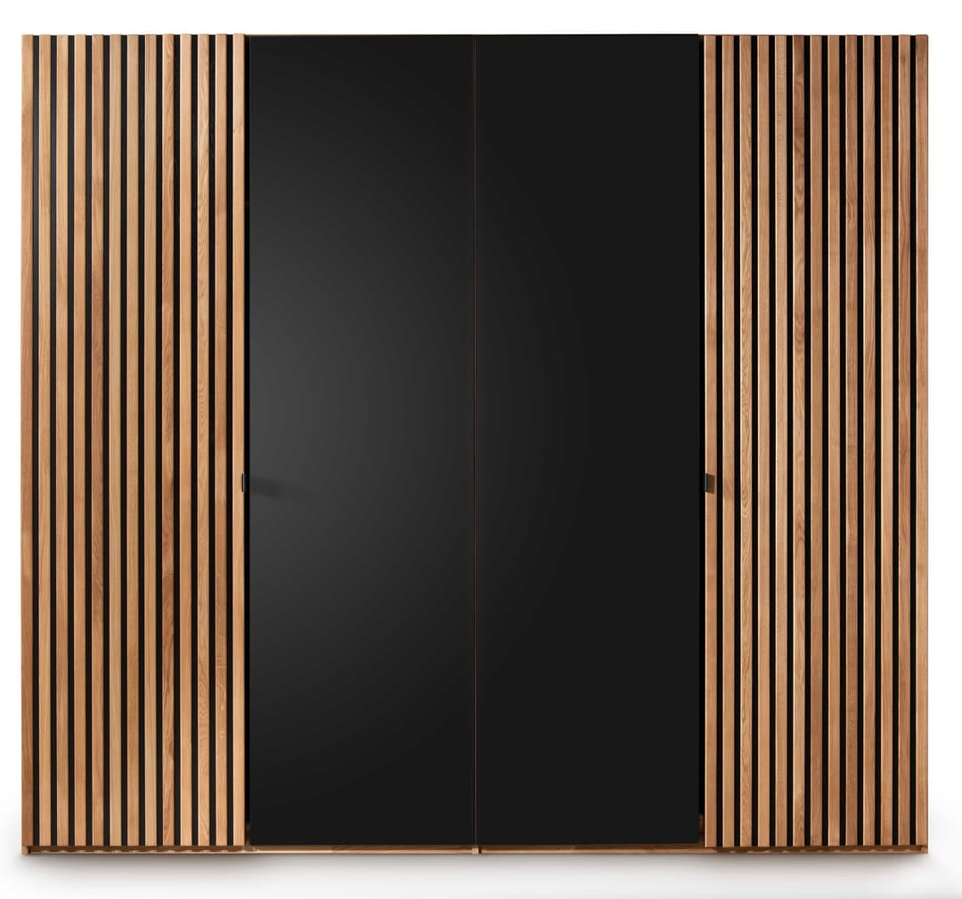 Kleiderschrank